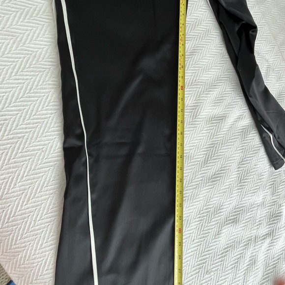 Rhône Men’s Black Athletic Track Pants size Medium - New With Tags - Picture 8 of 8